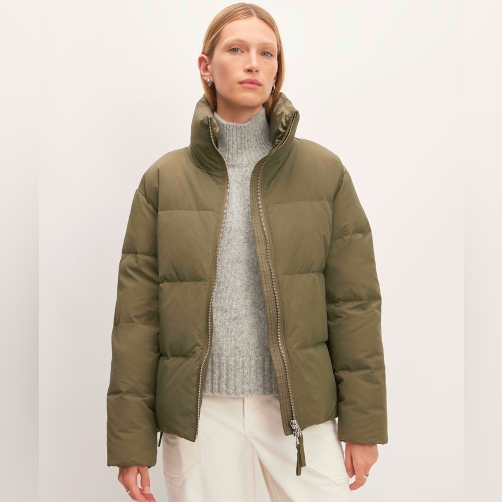 BNWT Everlane ReDown Puffer Coat